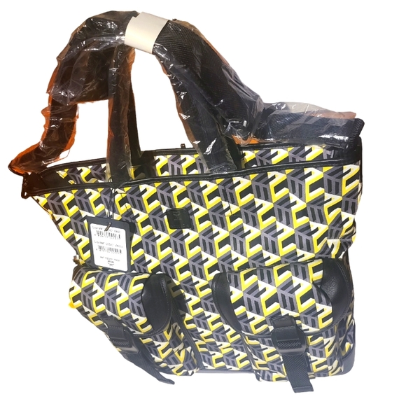 🆕🪷MCM🪷 Unisex Nylon Yellow/Black Cubic Logo Tote Bag MMT - Picture 13 of 17